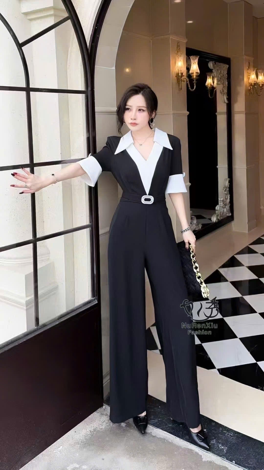 Jump trắng đen kèm belt 5552