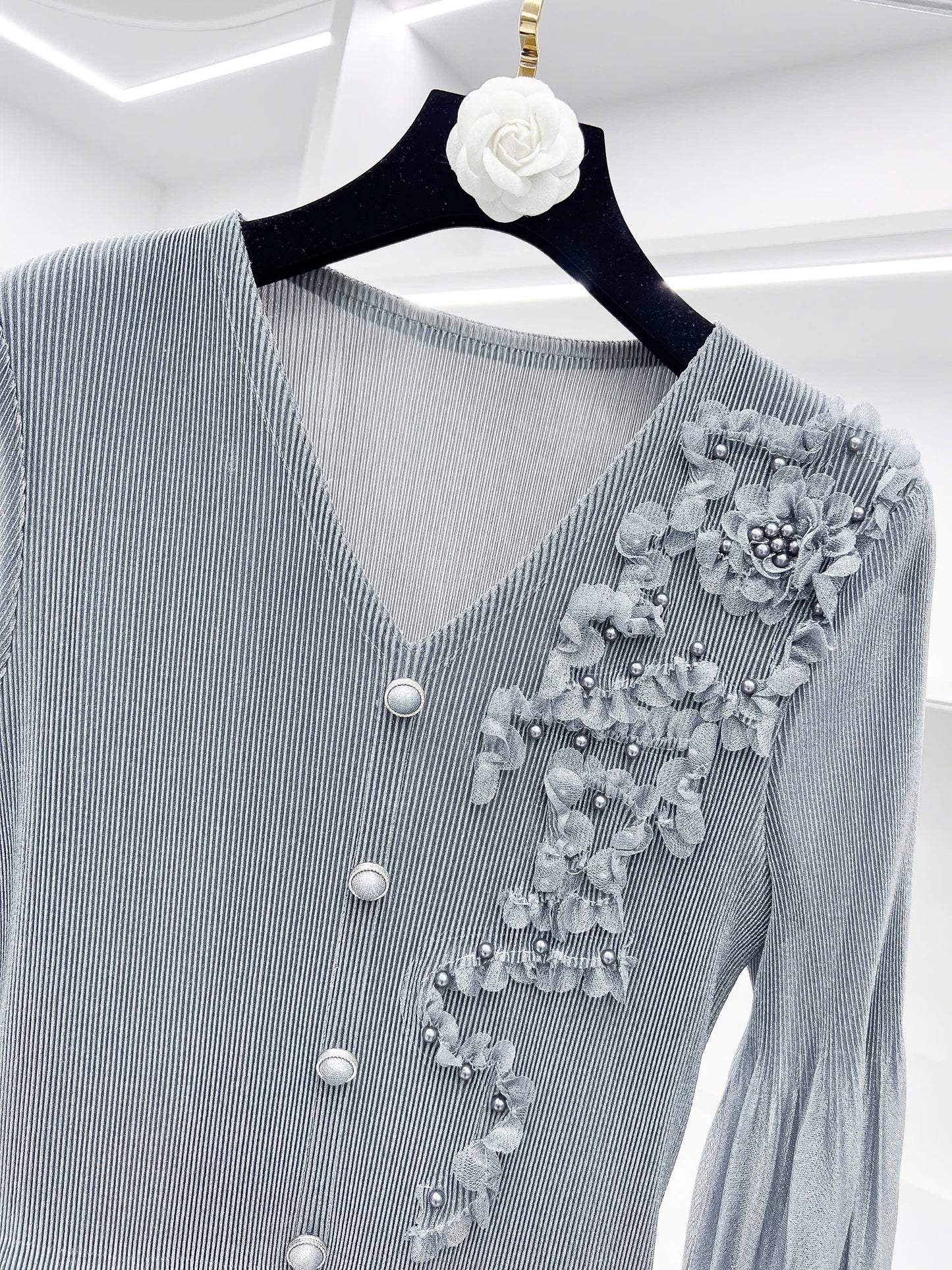 Đầm nhún xếp ly màu xám sang chảnh 5032