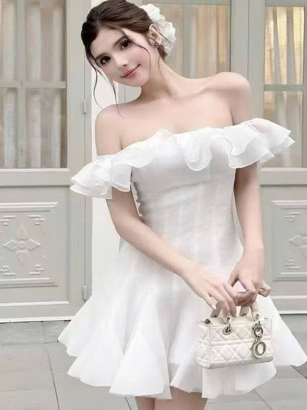 Đầm bẹt vai trẻ trung Màu Hồng 6352