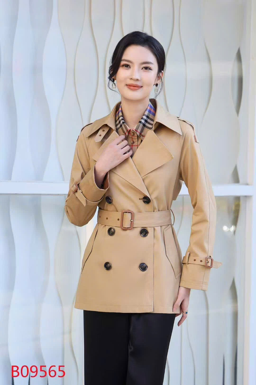Áo BB jacket kèm belt 6 nút loại ngắn Màu Nude 7328
