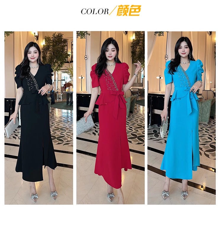 Đầm đi tiệc sang trọng đính cườm 1 bên cổ màu đen 5021