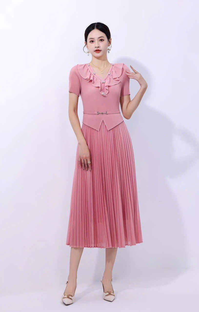 Đầm thun nhún bèo cổ đính ngọc trai màu Hồng 6023