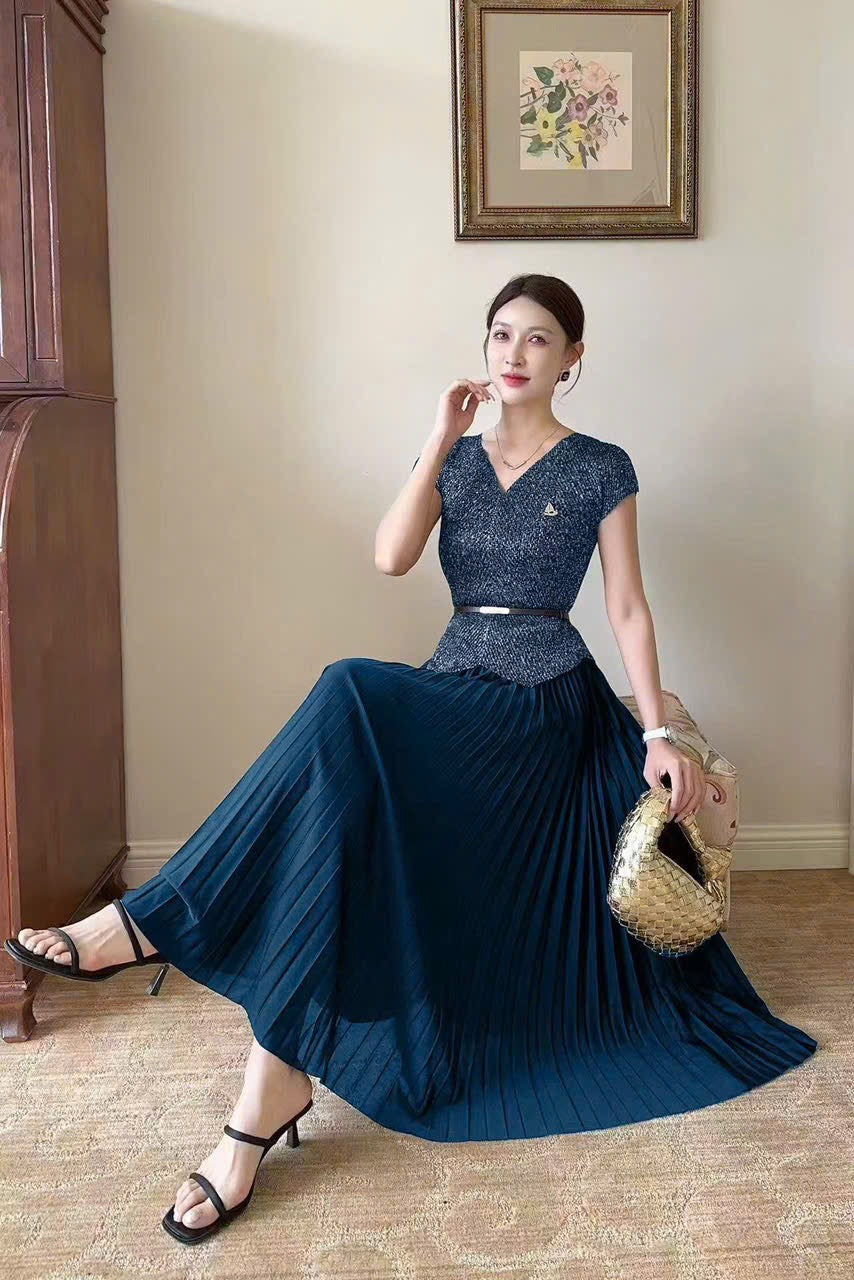 Đầm thun nhún xếp ly kèm belt màu xanh 6086