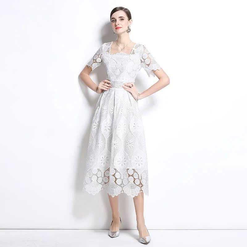 Đầm ren cổ vuông siêu đẹp MÀU KEM 6041