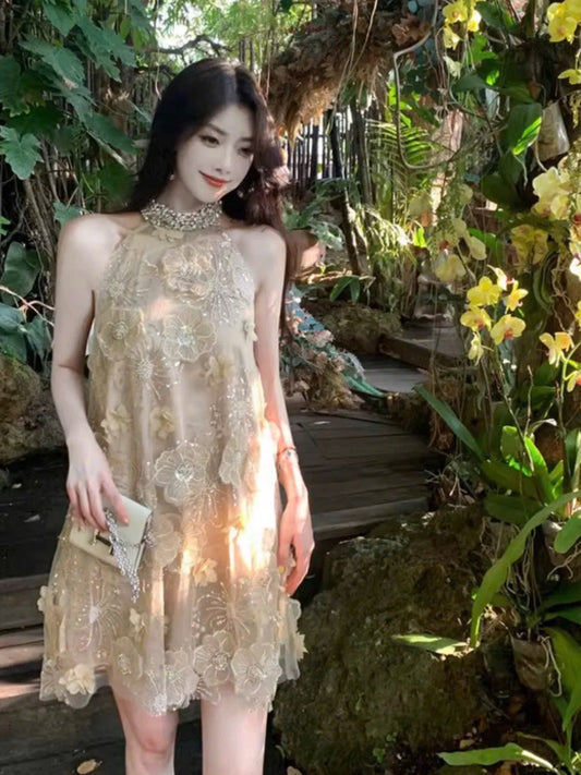 Đầm cổ yếm đính cườm cho buổi tiệc sang trọng 6325