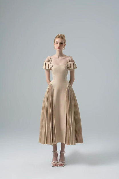 Đầm thiết kế cao cấp dáng dài xếp li áo cổ rộng Màu Đỏ cực đẹp 6775