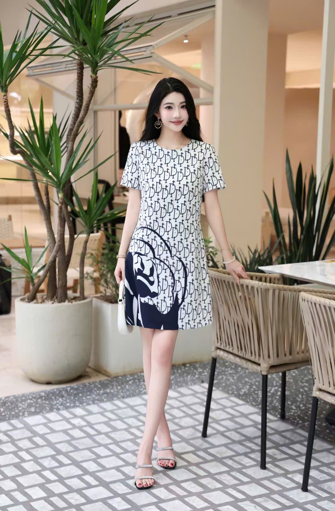 Đầm suông lụa CD Trắng Xanh than 6711