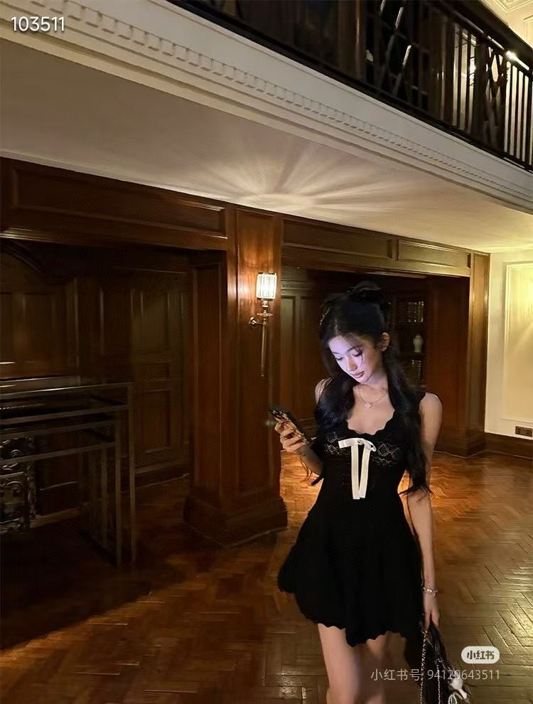 Đầm dây kèm nơ xinh xắn Màu Đen 6876