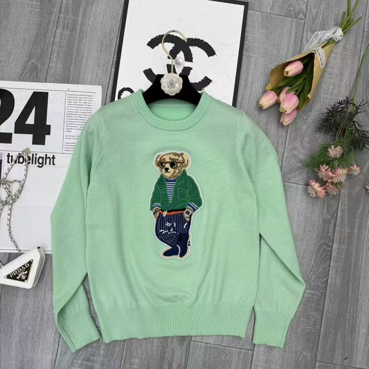 Áo len gấu dài tay cổ tròn Màu Xanh Bơ 6884