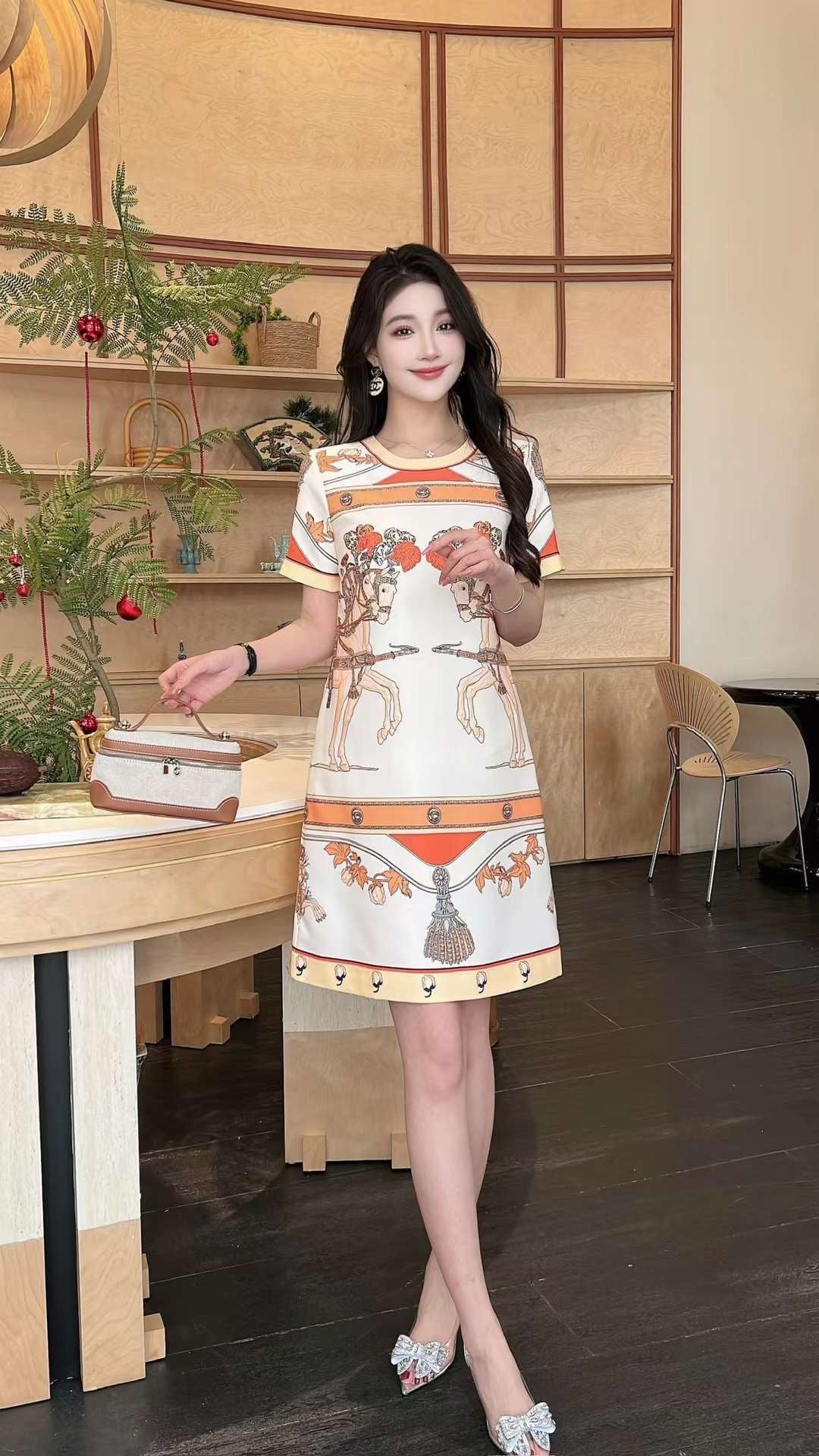 Đầm lụa 2 lớp suông HM viền cam  1029