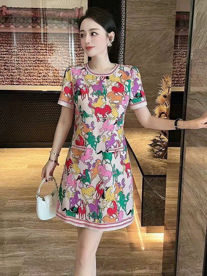 Đầm suông lụa hai lớp nhiều ngựa nền đen 6802