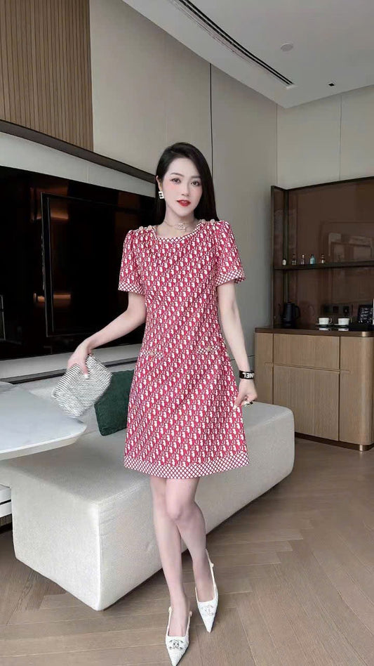 Đầm suông lụa 2 lớp CD chữ đỏ 7492