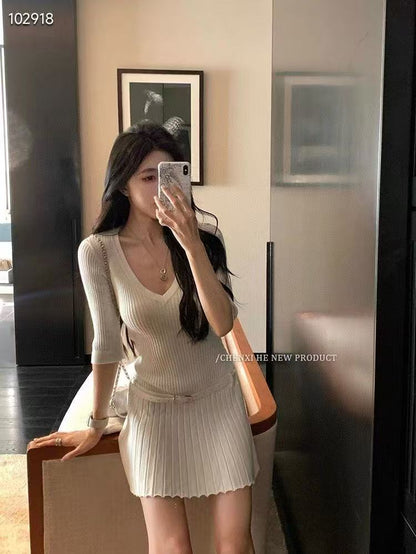 Đầm Wa kèm belt logo ngực Màu Nude 6865