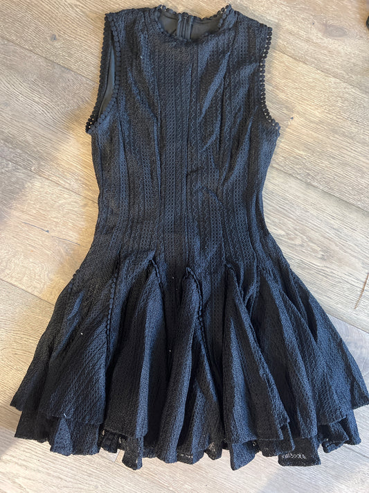 Đầm Zim sát nách ngắn Màu Đen 6370