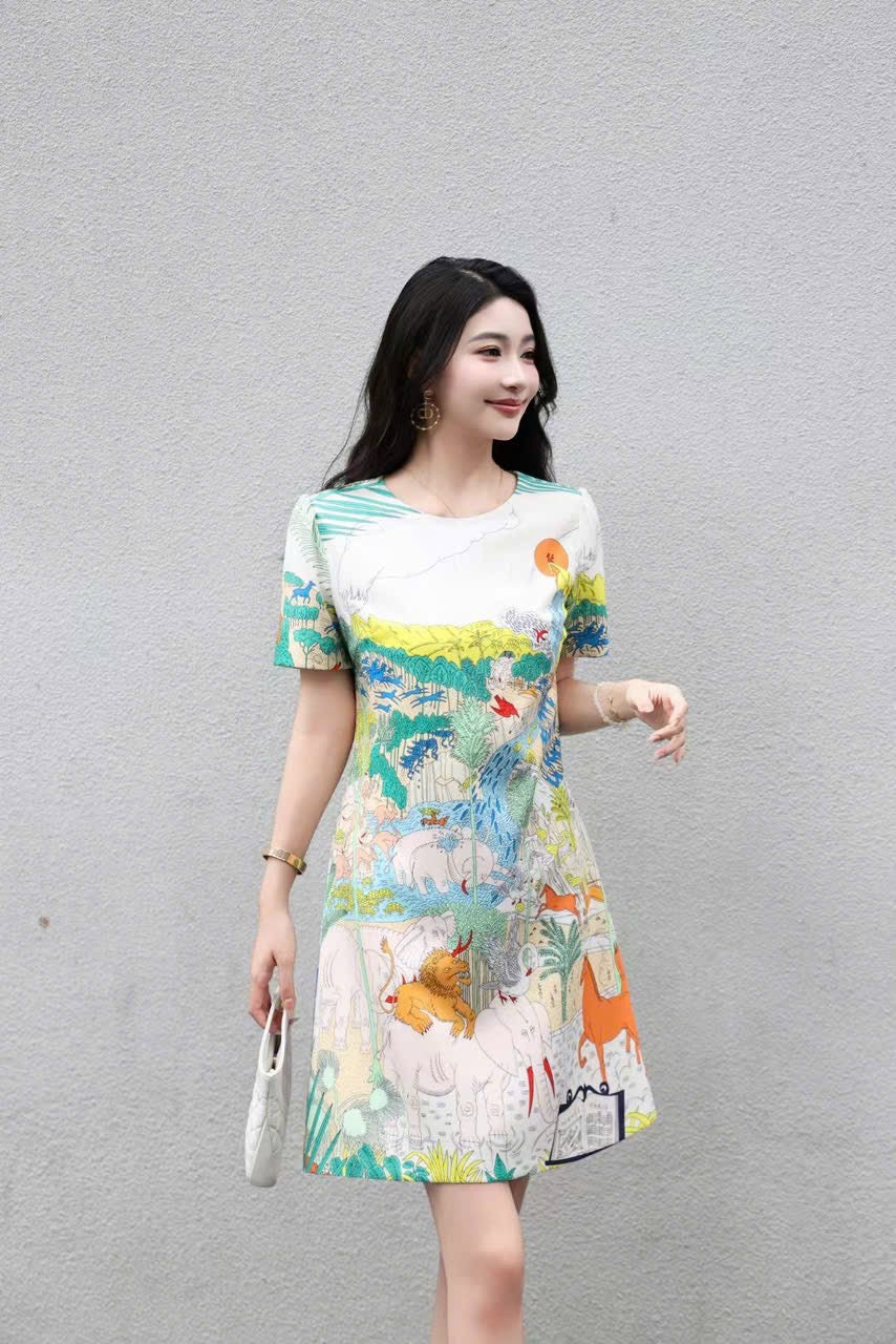 Đầm suông hoạ tiết trắng vàng 6707