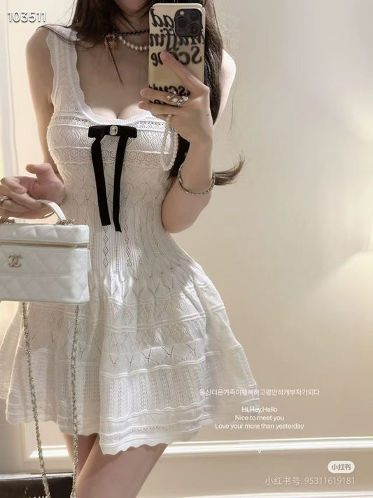 Đầm dây kèm nơ xinh xắn Màu Trắng 6877