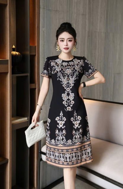 Đầm suông lụa đen bông hoa trắng 6709