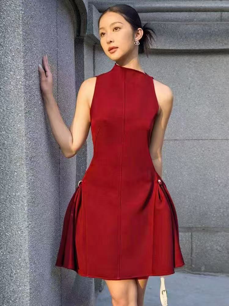 Đầm thiết kế sát nách xoè ngắn Màu Đỏ 6770