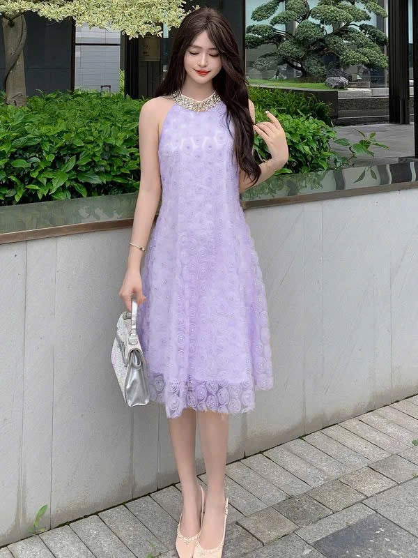 Đầm cổ yếm suông xòe hoa nổi viền cổ đá siêu đẹp 6322