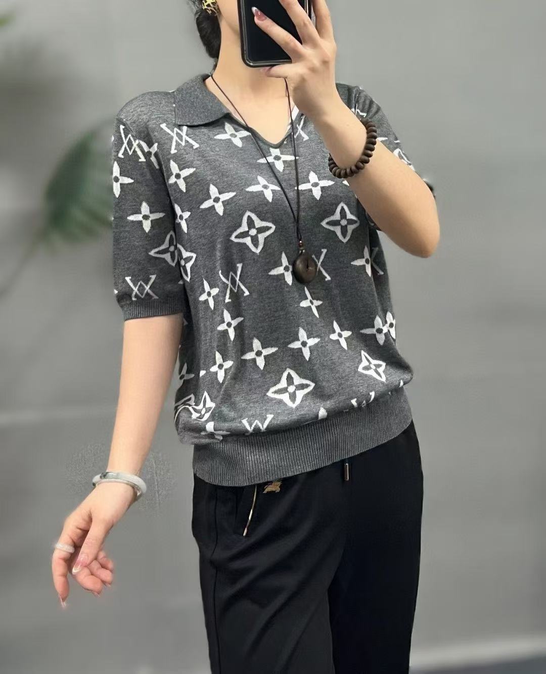 Áo Bby hoạ cổ bẻ tim xịn Màu Xám 6679