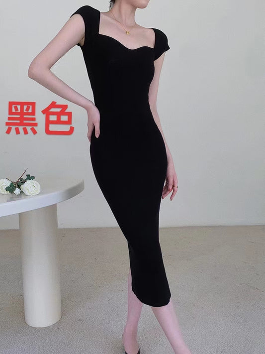 Đầm body đen dài  319