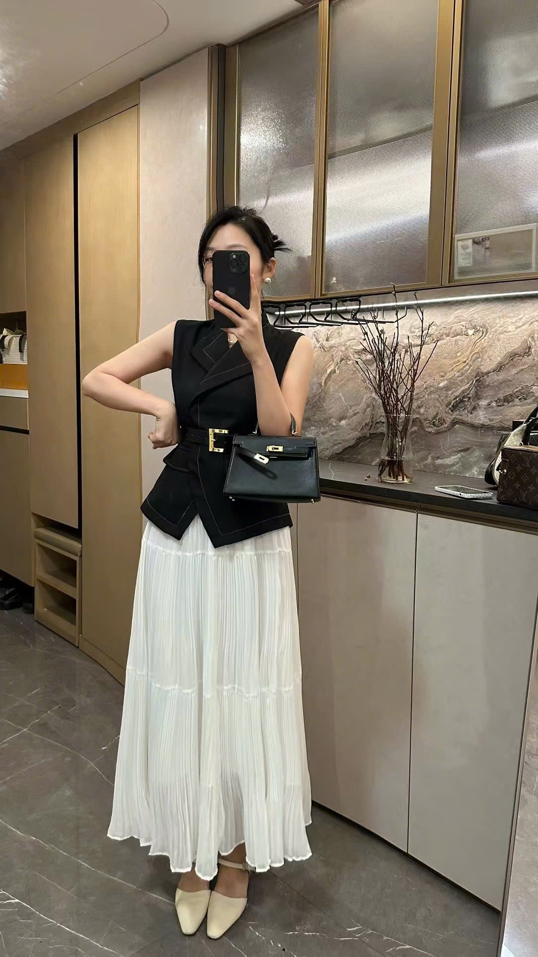 Sét chân váy trắng đen quý cô sang chảnh 5332