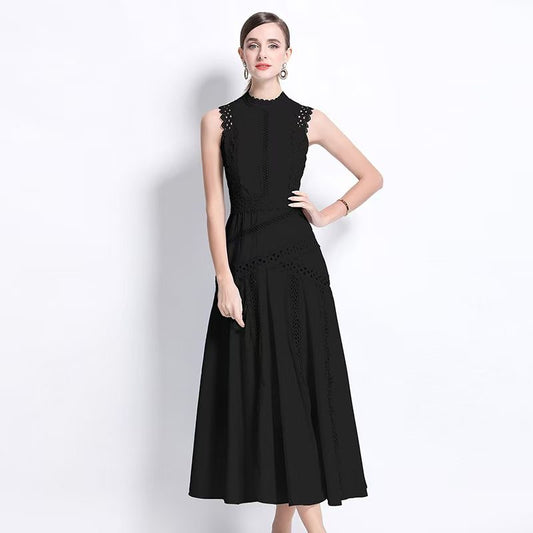 Đầm sát nách viền ren Màu Đen 6781