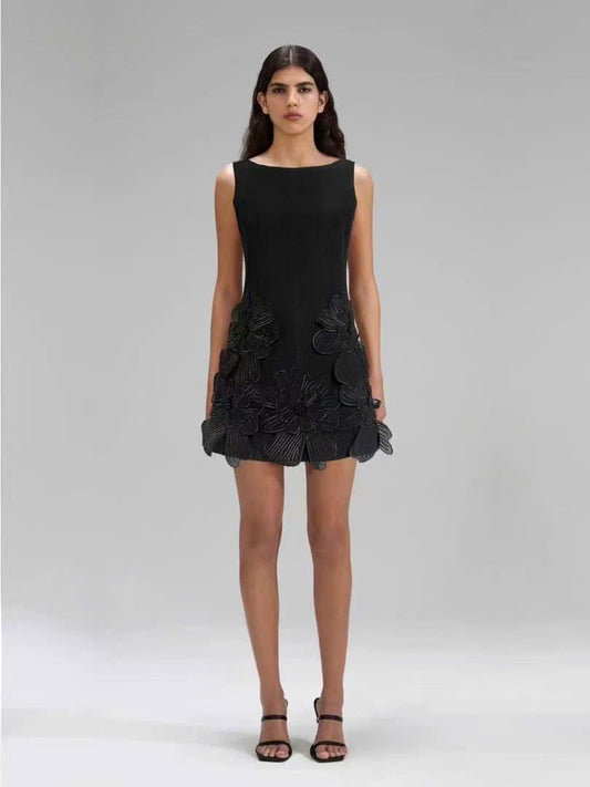 Đầm sát nách bèo gấu cực xịn MÀU ĐEN 5833