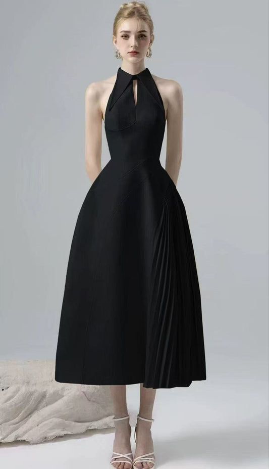 Đầm thiết kế sát nách cổ bẻ dài xịn màu đen 6773