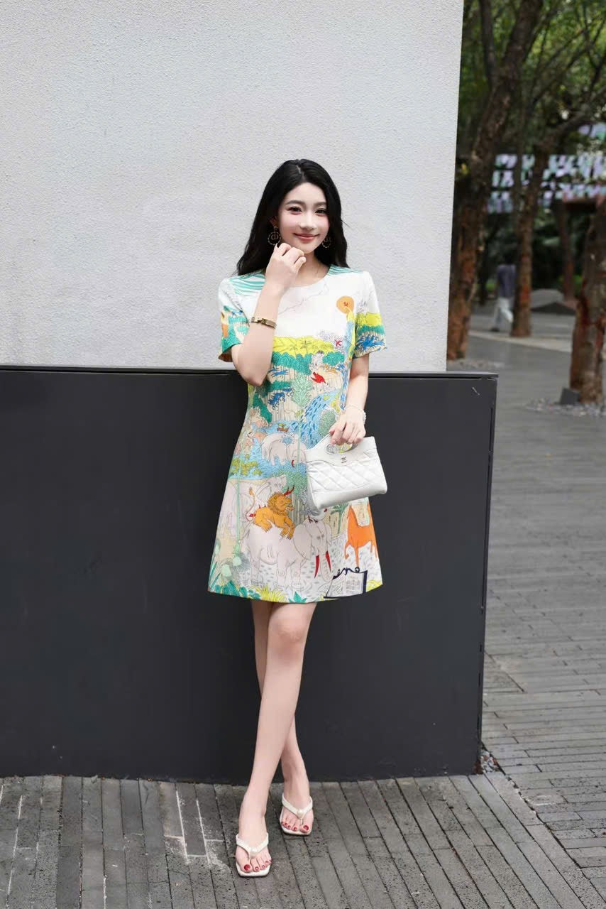 Đầm suông hoạ tiết trắng vàng 6707