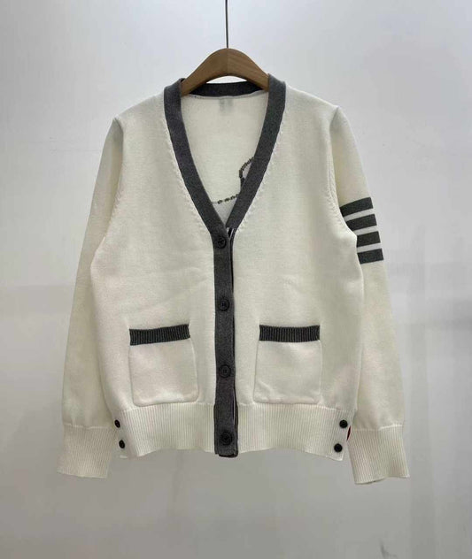 Áo Thom cardigan viền trắng hai túi trước MÀU TRẮNG 4533