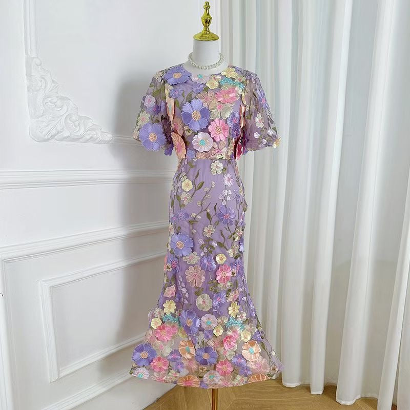 Đầm ren hoa nổi đuôi cá ngắn tay Màu Đen 6813