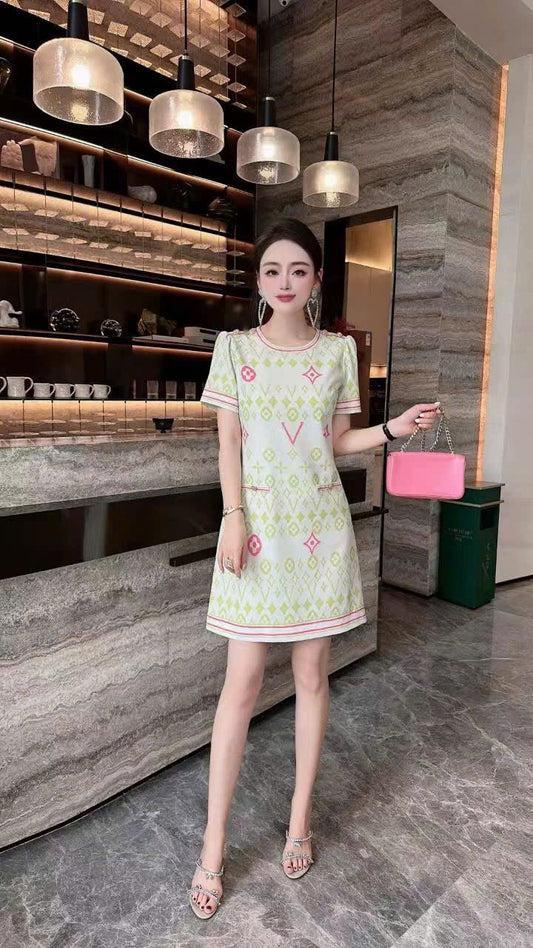 Đầm suông lụa 2 lớp LV Hồng