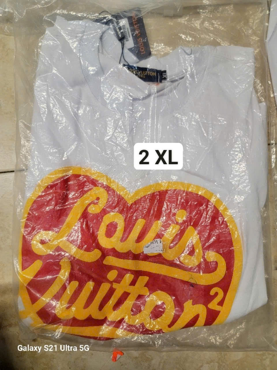 Áo thun lv tái tim ( lẻ 2XL) 3198