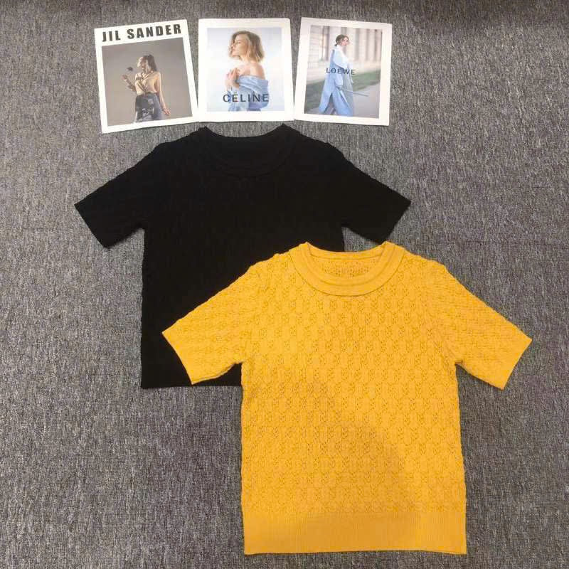 Áo len cổ tròn dệt kim tay ngắn màu vàng 4845