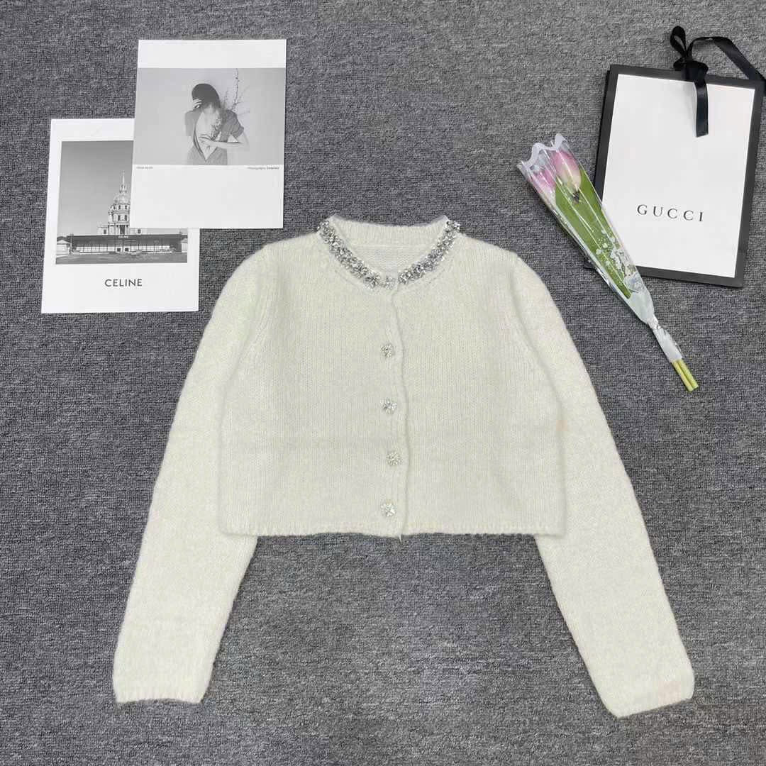 Áo khoác len lông đính đá cổ kèm nút đá màu đen 4861