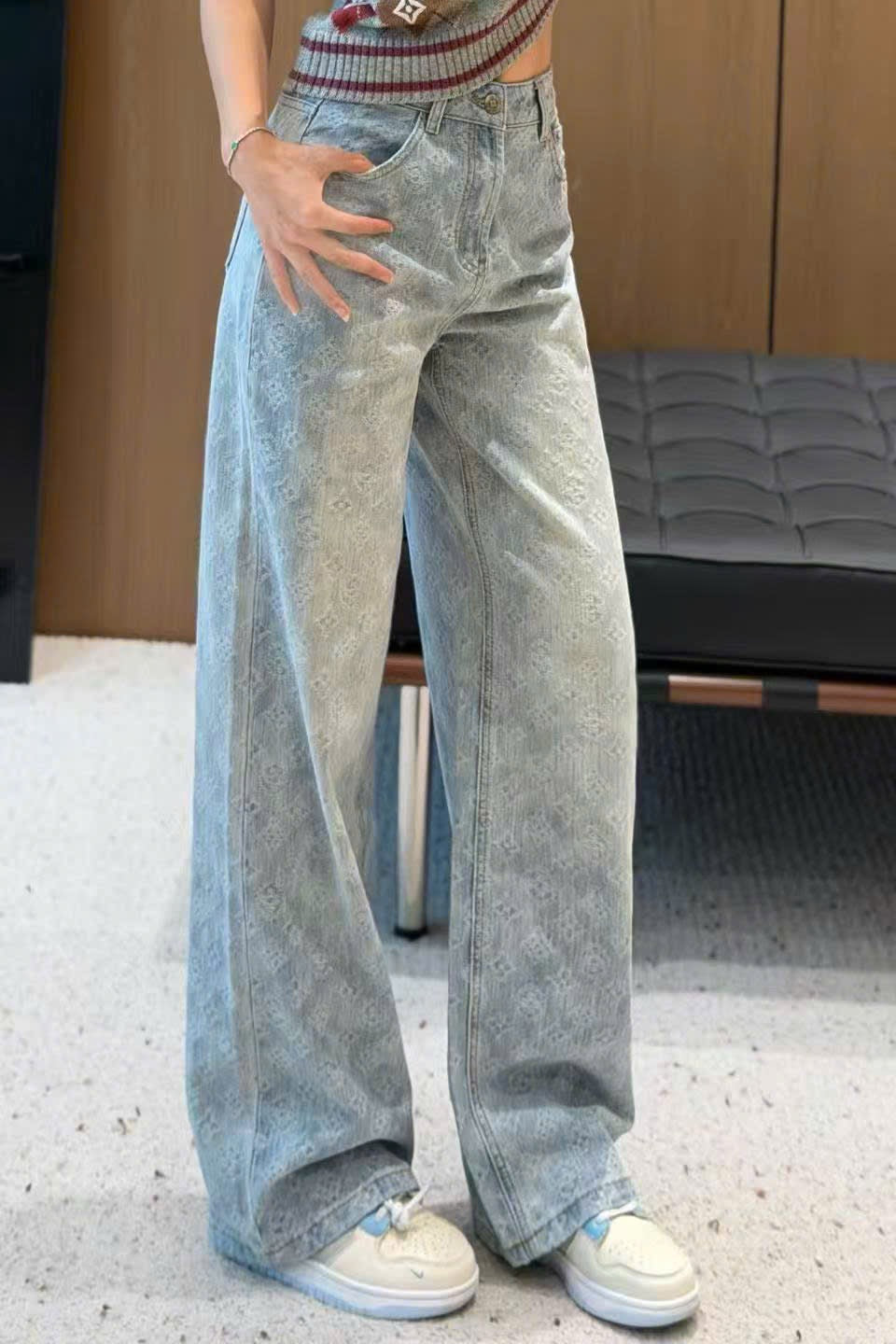 Quần jeans LV xịn màu fade 7869