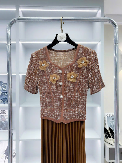 Đầm thun nhún đính bông hoa ngọc trai màu nâu 6053