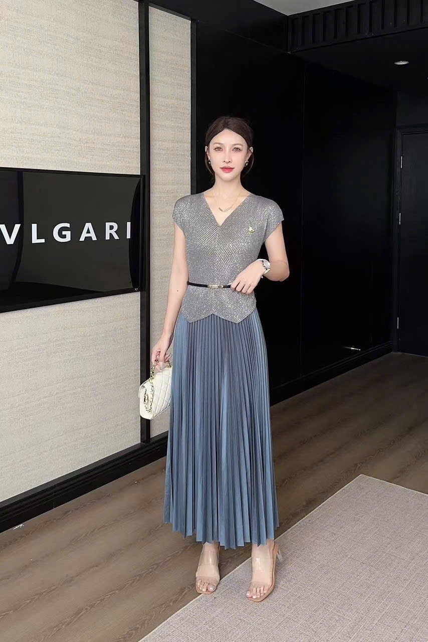 Đầm thun nhún xếp ly kèm belt màu xám 6085