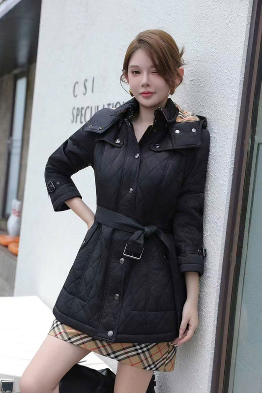 Áo BB Khoác cổ cao kèm belt Màu Đen 7366