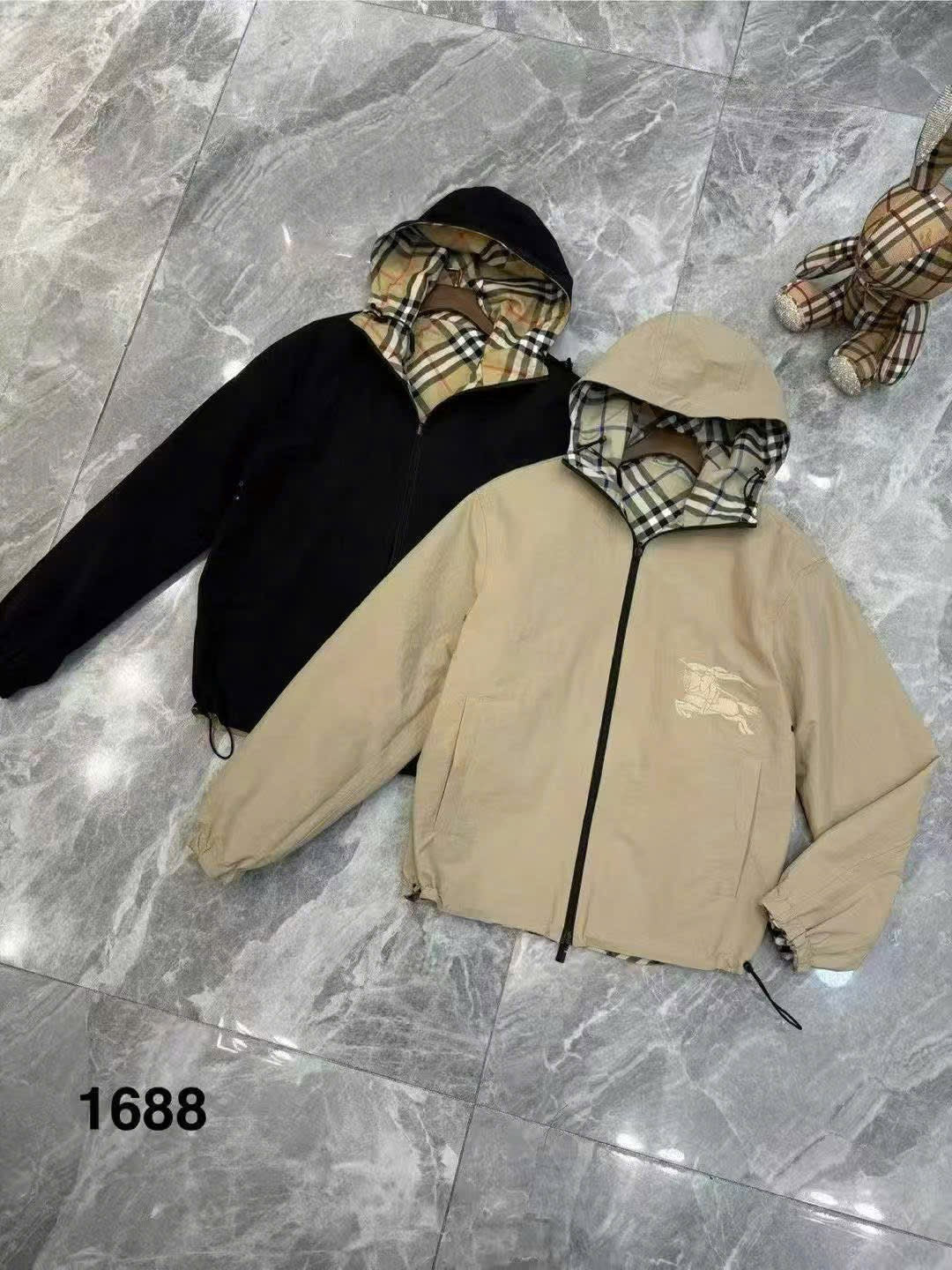 Áo BB khoác gió mặc hai mặt có mũ hoạ tiết Màu KEM XÁM 7412