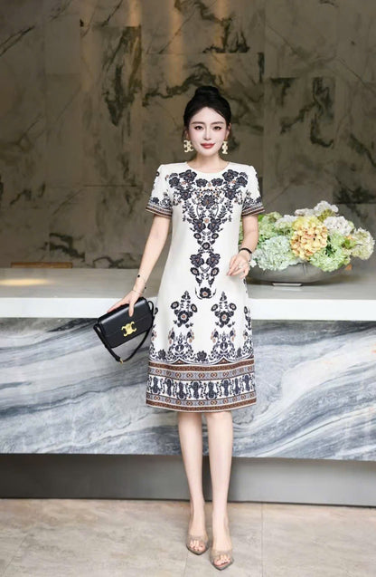 Đầm suông lụa trắng bông hoa đen 6708