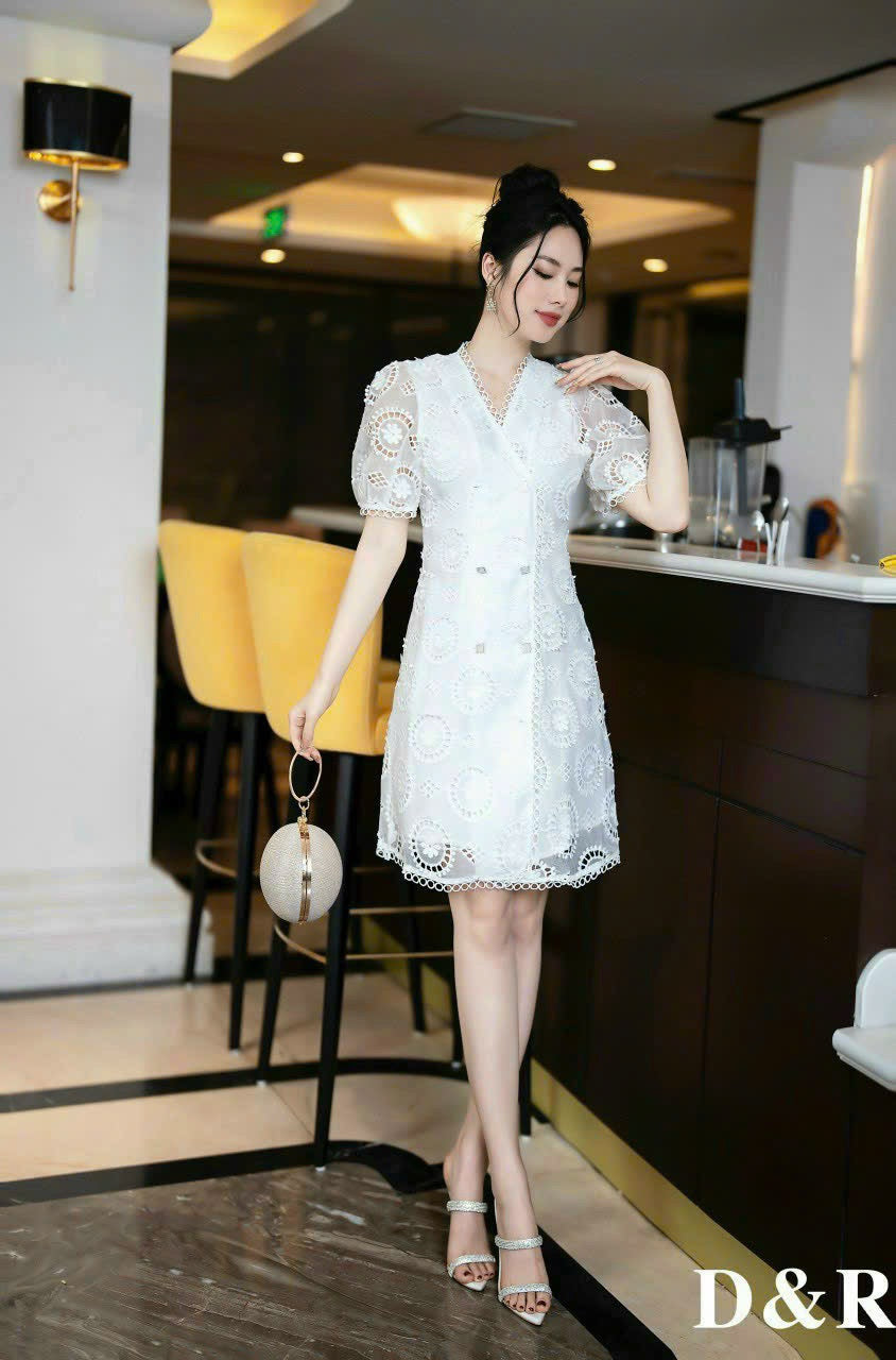 Short white lace dress  220