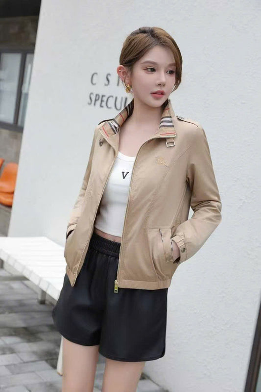 Áo BB khoác trơn logo ngực cổ đứng Màu Nude 7383