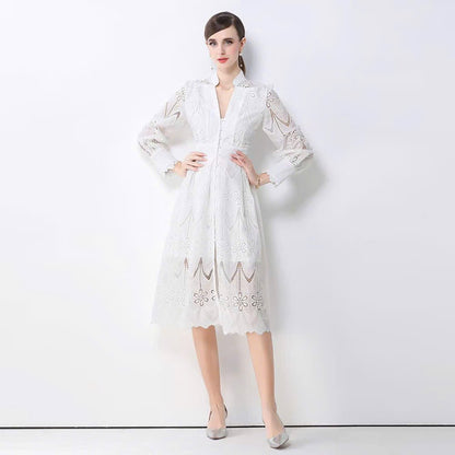 Đầm Ren Tay Dài Phối Hoa Nữ Tính Màu Vàng 7795