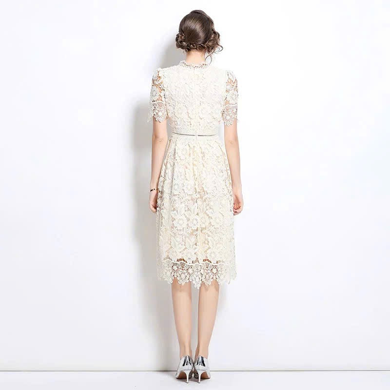 Đầm ren kem hoa hai lớp siêu đẹp 6032