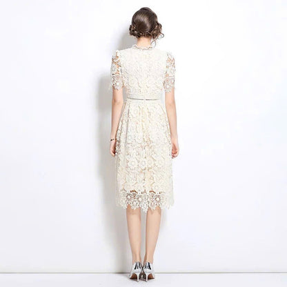 Đầm ren kem hoa hai lớp siêu đẹp 6032