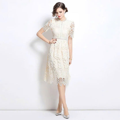 Đầm ren kem hoa hai lớp siêu đẹp 6032