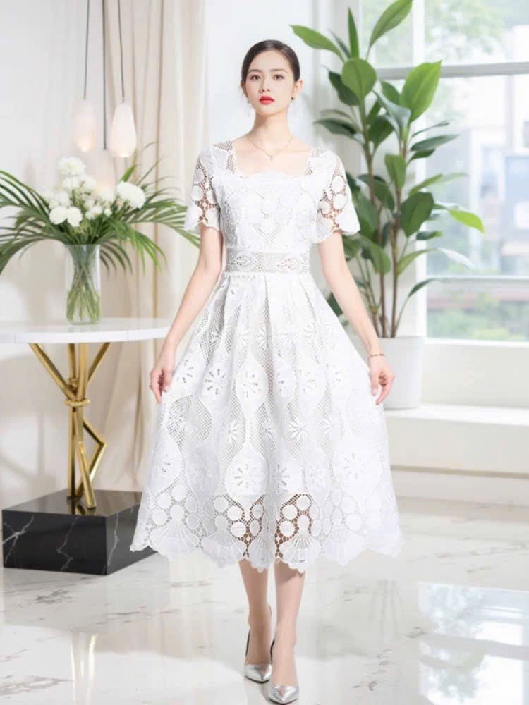 Đầm ren cổ vuông siêu đẹp MÀU KEM 6041