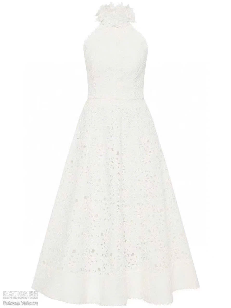 Đầm ren dài cổ yếm hoa màu trắng 6050